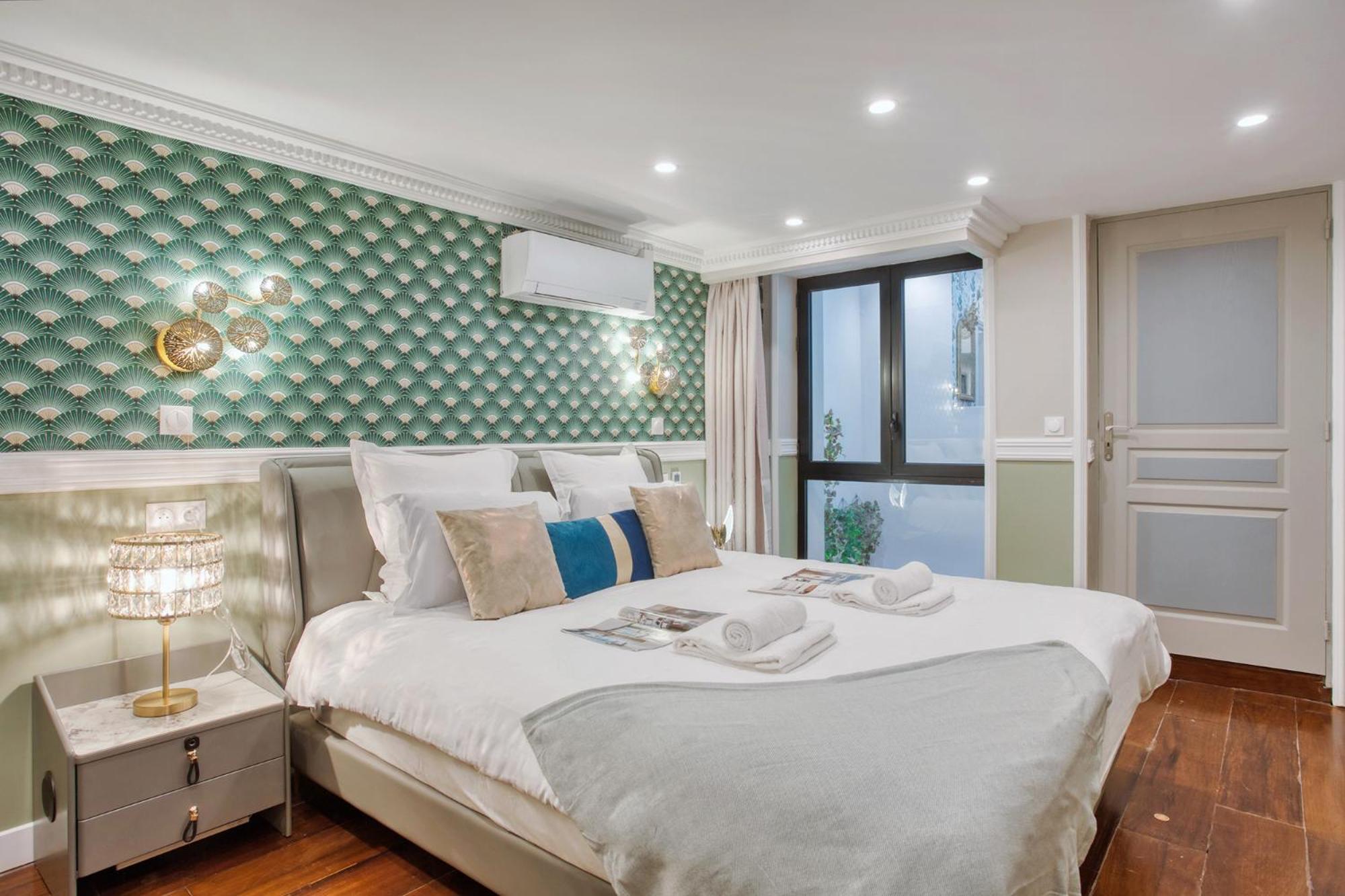 Elegant Triplex In Paris - Ideal For 10 - Aircon 외부 사진