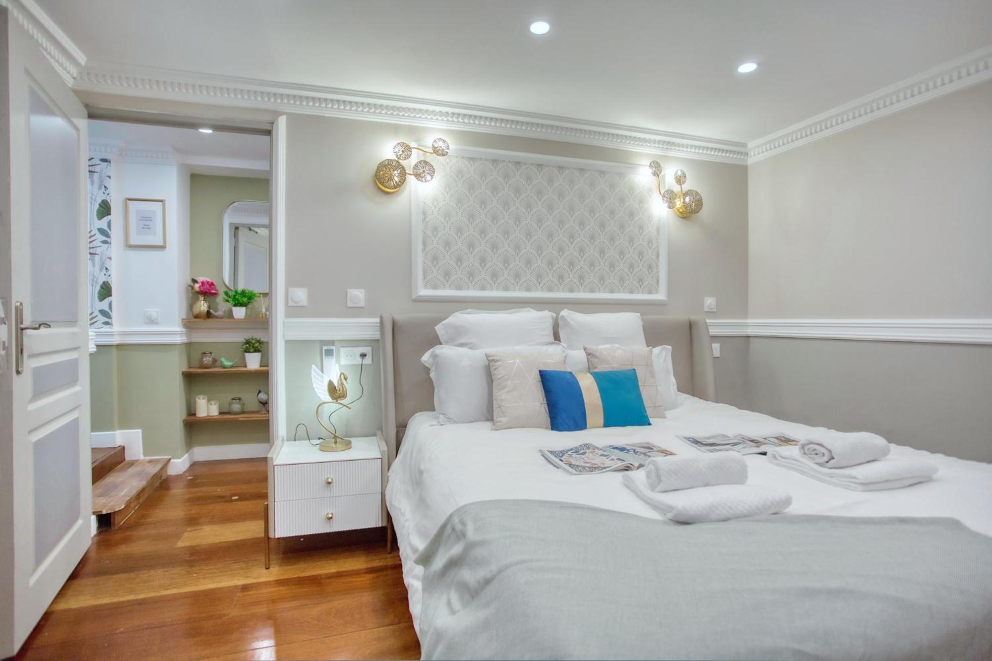 Elegant Triplex In Paris - Ideal For 10 - Aircon 외부 사진