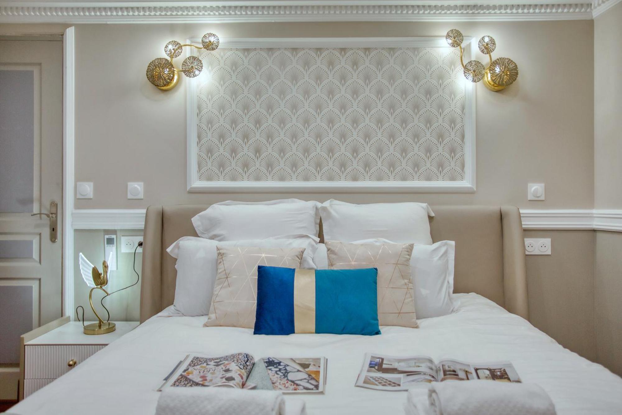 Elegant Triplex In Paris - Ideal For 10 - Aircon 외부 사진
