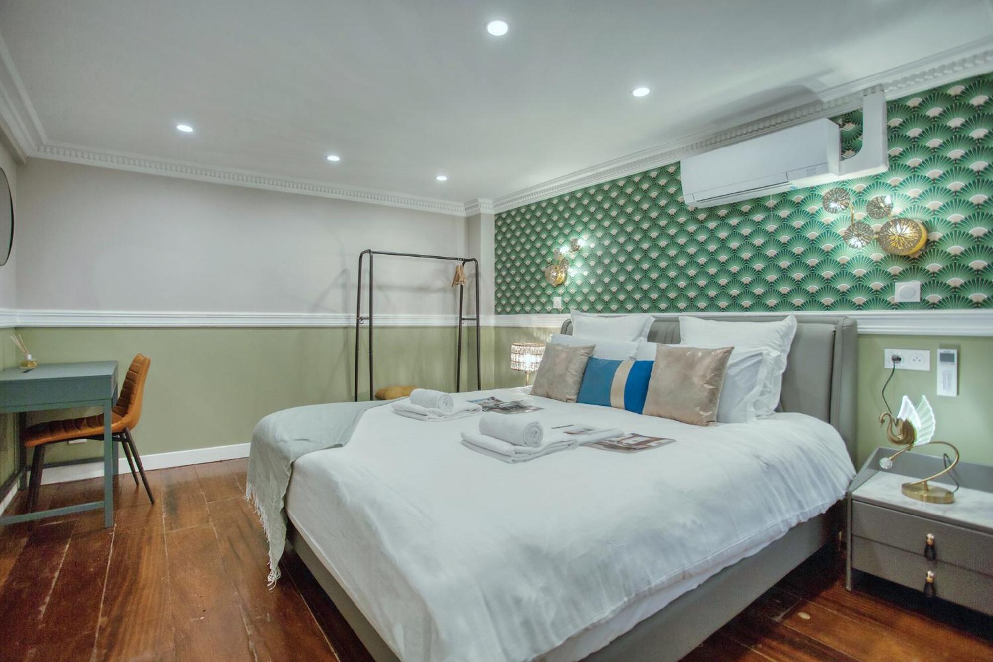 Elegant Triplex In Paris - Ideal For 10 - Aircon 외부 사진