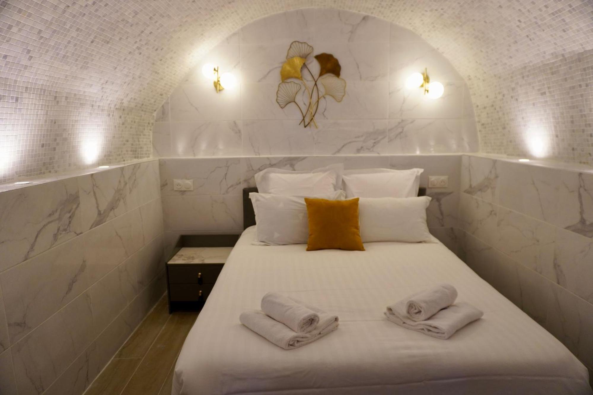 Elegant Triplex In Paris - Ideal For 10 - Aircon 외부 사진